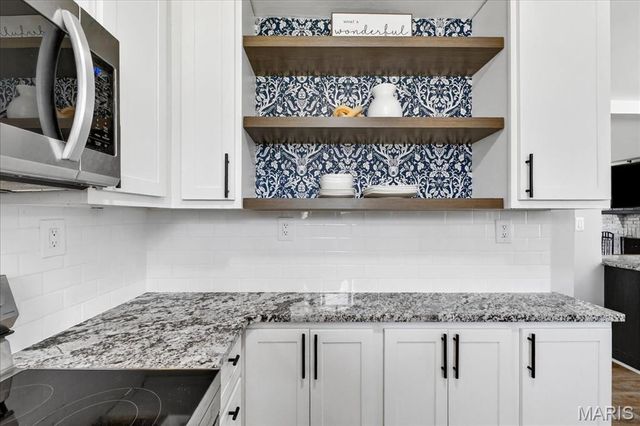 1719 Hawthorne Drive, Pacific, MO 63069