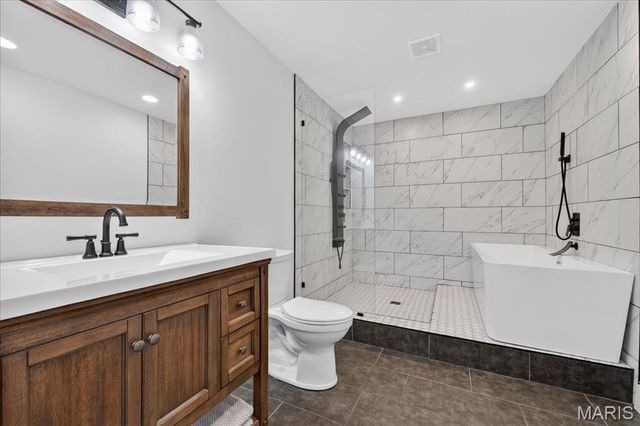 1719 Hawthorne Drive, Pacific, MO 63069