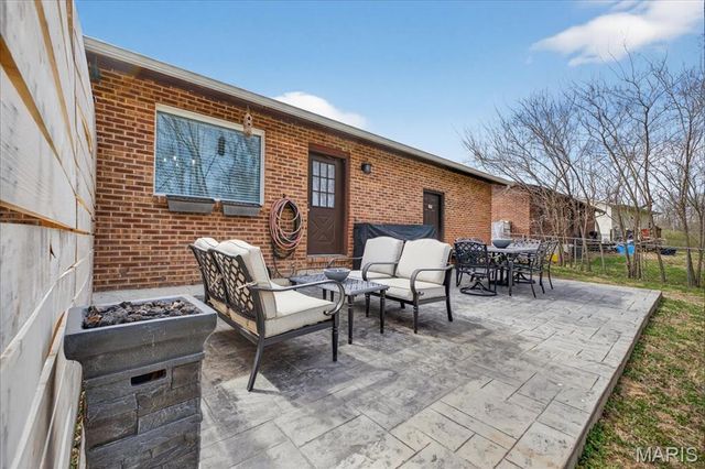 1719 Hawthorne Drive, Pacific, MO 63069