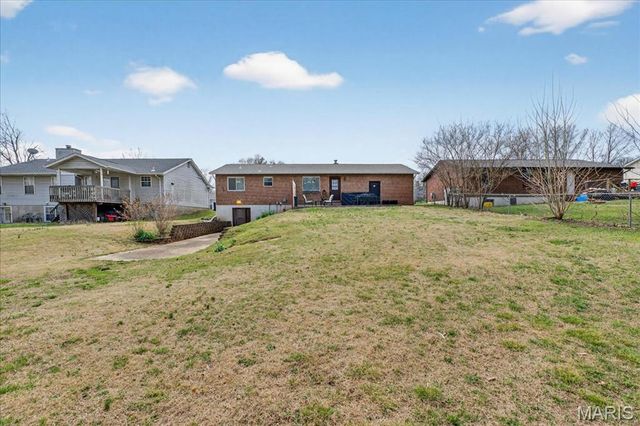 1719 Hawthorne Drive, Pacific, MO 63069