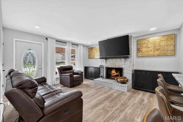 1719 Hawthorne Drive, Pacific, MO 63069