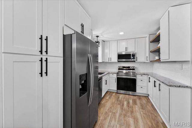 1719 Hawthorne Drive, Pacific, MO 63069