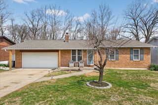 1719 Hawthorne Drive, Pacific, MO 63069