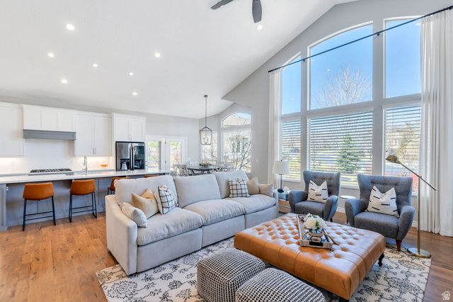 5852 W CENTURY HEIGHTS DR, Highland, UT 84003