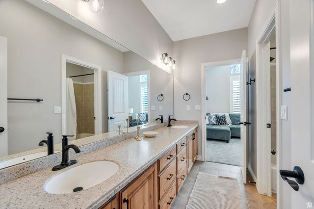 5852 W CENTURY HEIGHTS DR, Highland, UT 84003