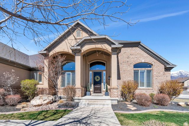 5852 W CENTURY HEIGHTS DR, Highland, UT 84003