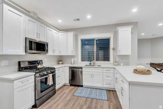 5852 W CENTURY HEIGHTS DR, Highland, UT 84003