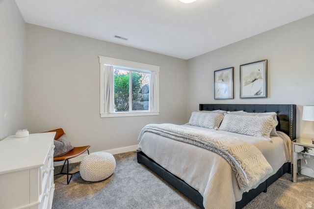 5852 W CENTURY HEIGHTS DR, Highland, UT 84003