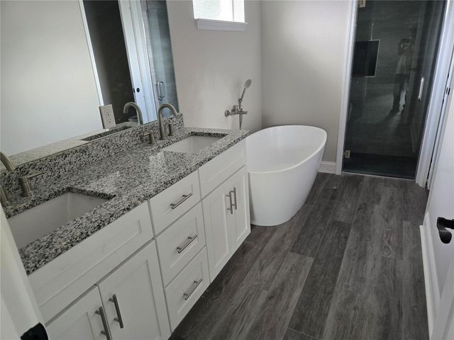 704 E ORCHID AVENUE, Tampa, FL 33612