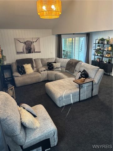 88 Elsie Lane, Grand Island, NY 14072