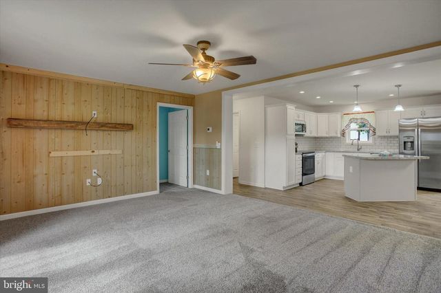 19 BROOKLYN DR, Mcconnellsburg, PA 17233