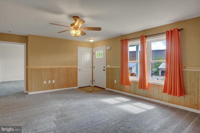 19 BROOKLYN DR, Mcconnellsburg, PA 17233