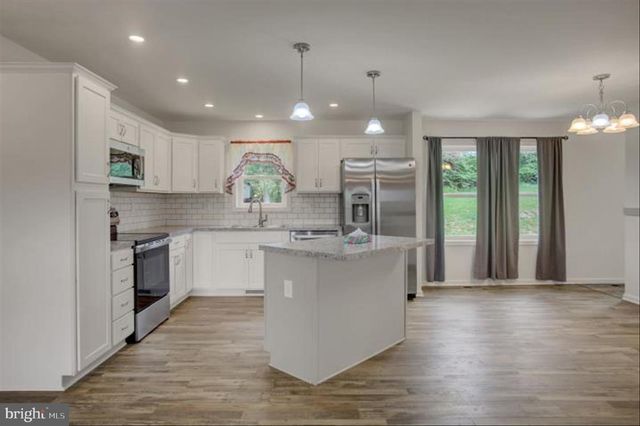 19 BROOKLYN DR, Mcconnellsburg, PA 17233
