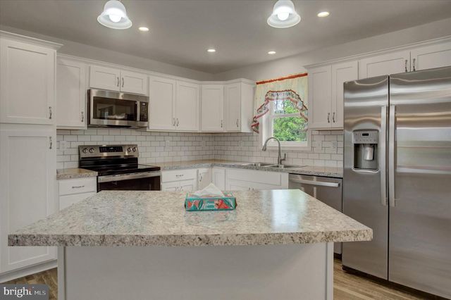 19 BROOKLYN DR, Mcconnellsburg, PA 17233