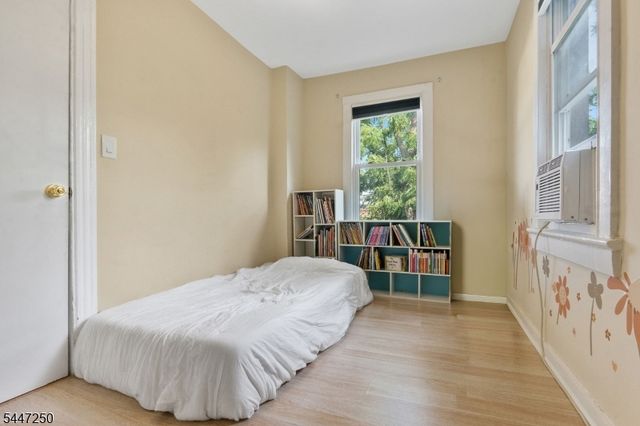 12 Dey St, Montclair Twp., NJ 07042