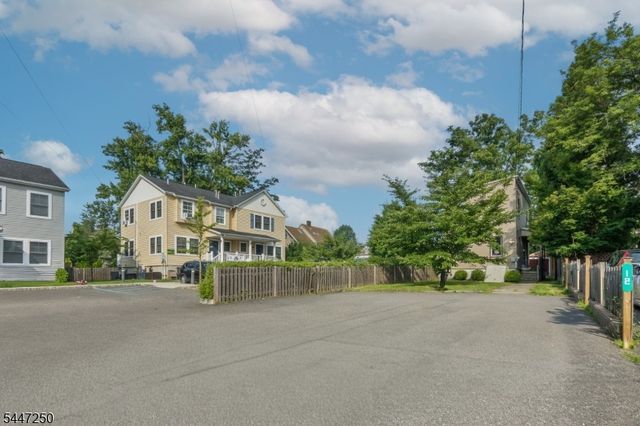 12 Dey St, Montclair Twp., NJ 07042