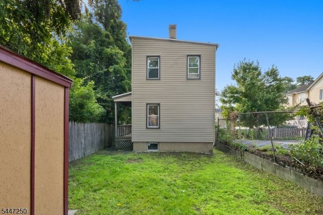 12 Dey St, Montclair Twp., NJ 07042