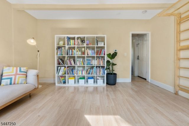 12 Dey St, Montclair Twp., NJ 07042