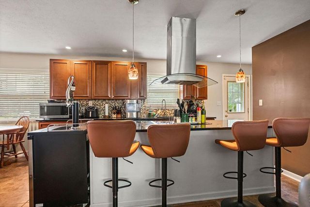 2699 Eugene Avenue, Grove City, OH 43123