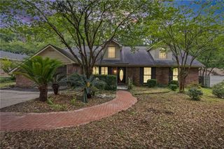 5510 Richmond Road, Mobile, AL 36608