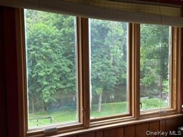 16 Willowbrook Heights, Wappingers Falls, NY 12603