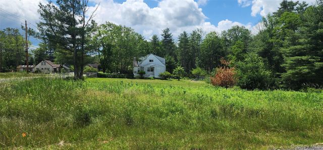 530 Sackett Lake Road, Monticello, NY 12701