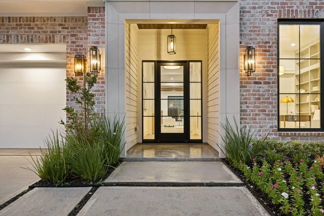 1204 W Drew Street, Houston, TX 77006