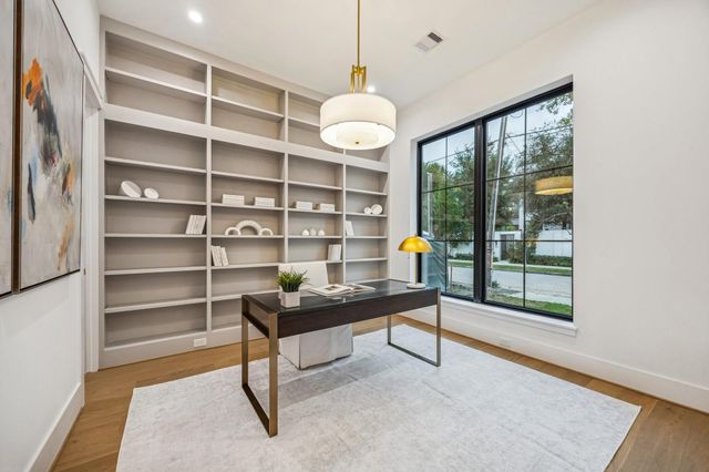 1204 W Drew Street, Houston, TX 77006