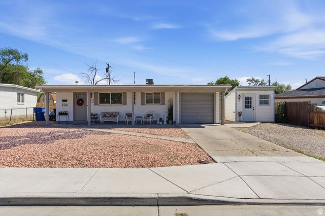 756 E CARNATION DR, Sandy, UT 84094