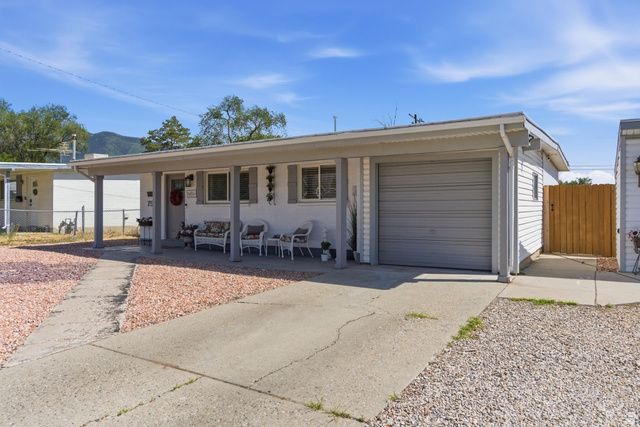 756 E CARNATION DR, Sandy, UT 84094