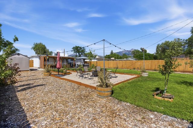 756 E CARNATION DR, Sandy, UT 84094