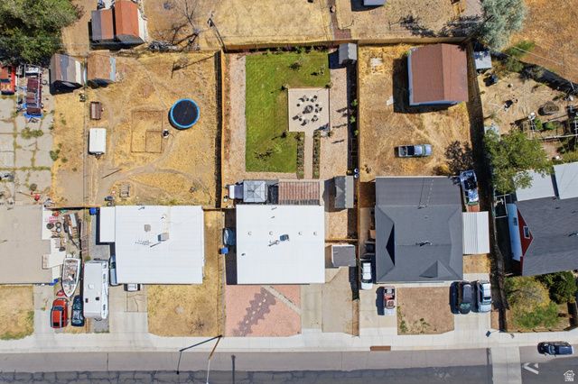 756 E CARNATION DR, Sandy, UT 84094