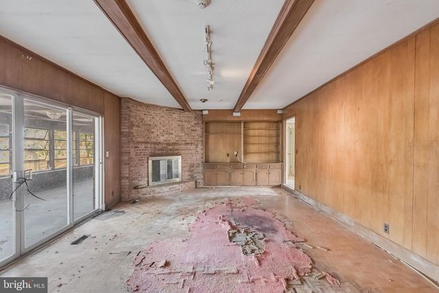 216 EMERALD HILL DR, Fort Washington, MD 20744