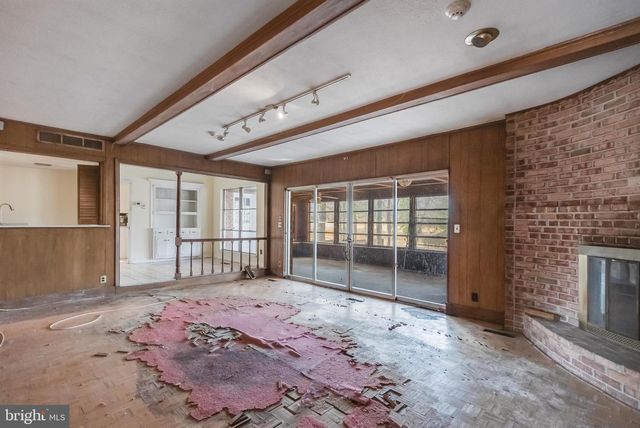 216 EMERALD HILL DR, Fort Washington, MD 20744