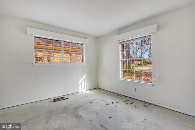 216 EMERALD HILL DR, Fort Washington, MD 20744