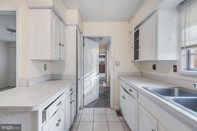 216 EMERALD HILL DR, Fort Washington, MD 20744