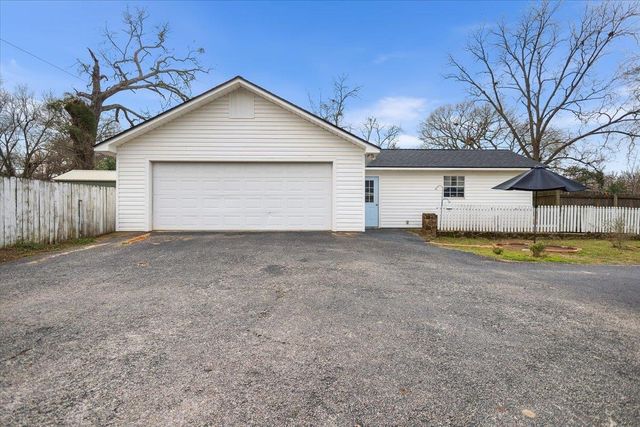 308 S Montgomery, Gilmer, TX 75645