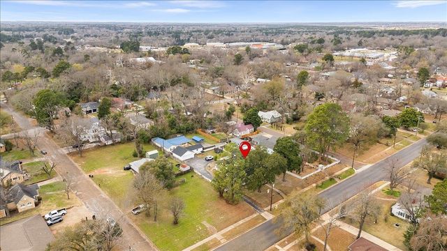 308 S Montgomery, Gilmer, TX 75645