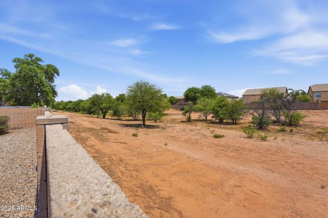 27989 N MUSCOVITE Drive, San Tan Valley, AZ 85143