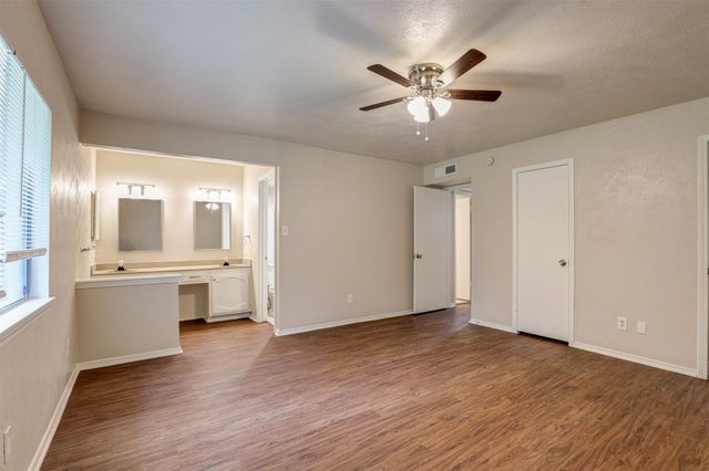 620 Nora Lane, Desoto, TX 75115