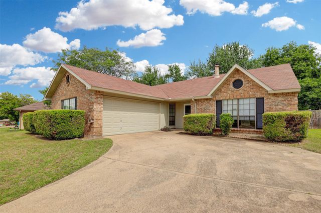 620 Nora Lane, Desoto, TX 75115