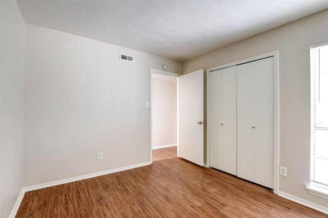 620 Nora Lane, Desoto, TX 75115