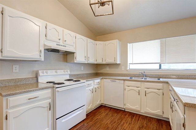 620 Nora Lane, Desoto, TX 75115