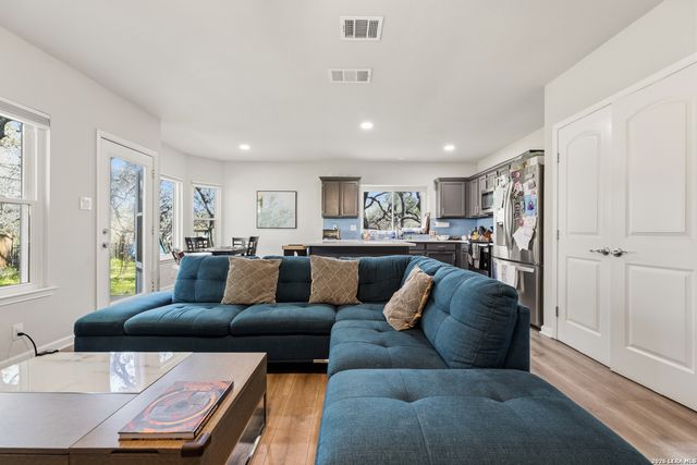 2607 Sky Dale, San Antonio, TX 78231