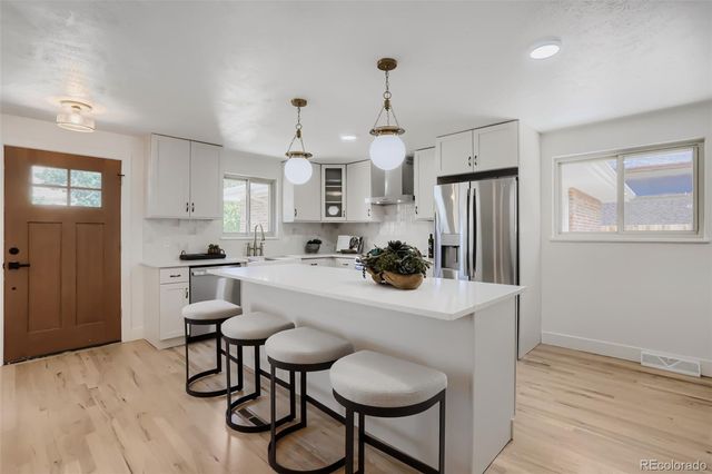 17100 W 16th Place W, Golden, CO 80401