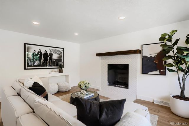 17100 W 16th Place W, Golden, CO 80401