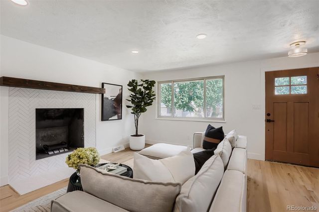17100 W 16th Place W, Golden, CO 80401