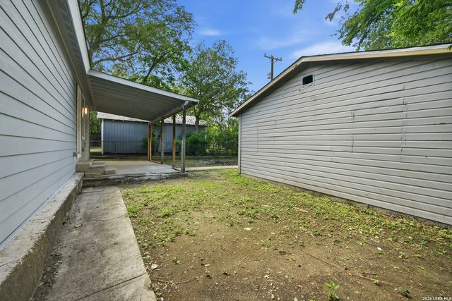 637 Gulf, San Antonio, TX 78202