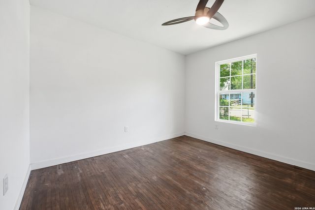 637 Gulf, San Antonio, TX 78202