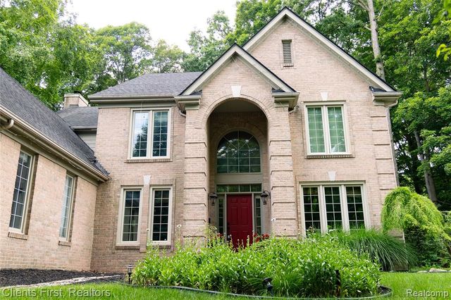 19691 Windridge Drive, Northville, MI 48167